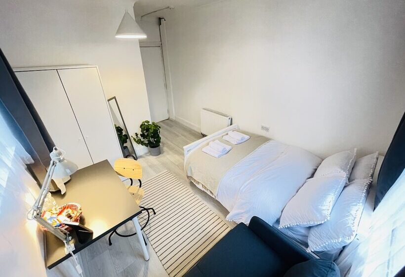 Пансион Norman Guest House