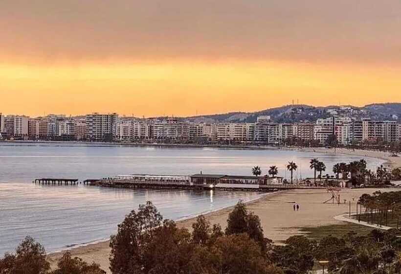 פנסיון Palm Suites Apartment Suite