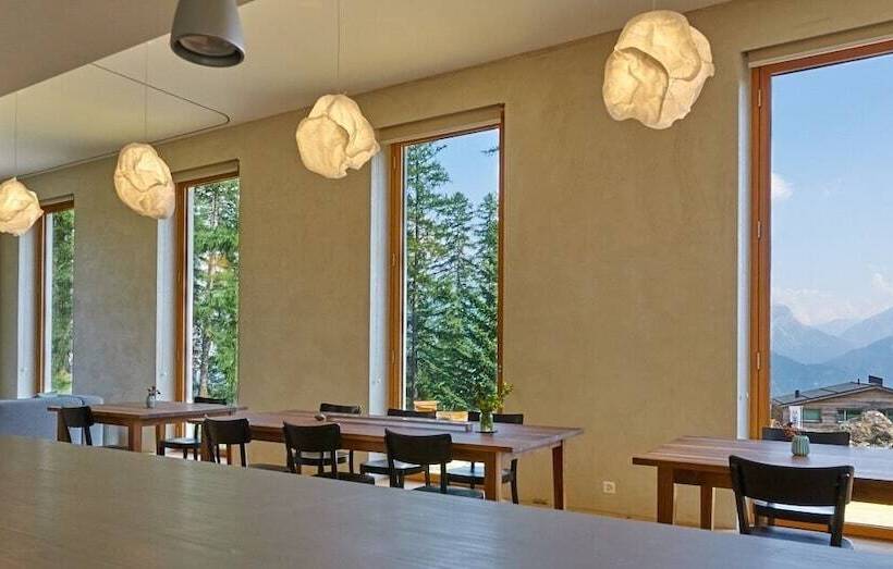 ペンション Pensiun Laresch