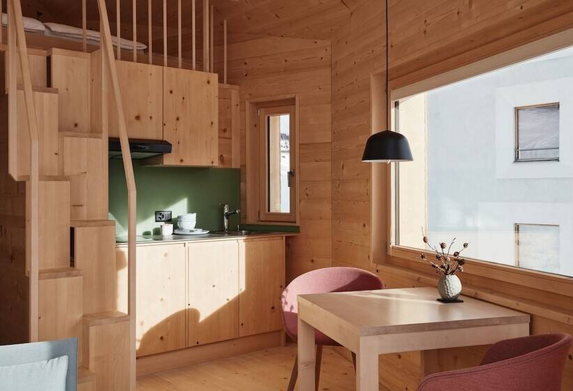 펜션 Pensiun Laresch