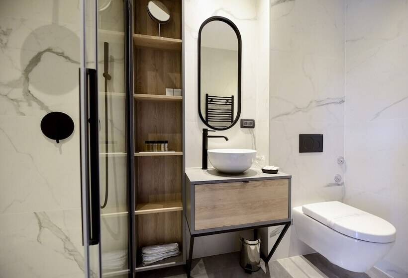 膳宿费 The Lion Rooms