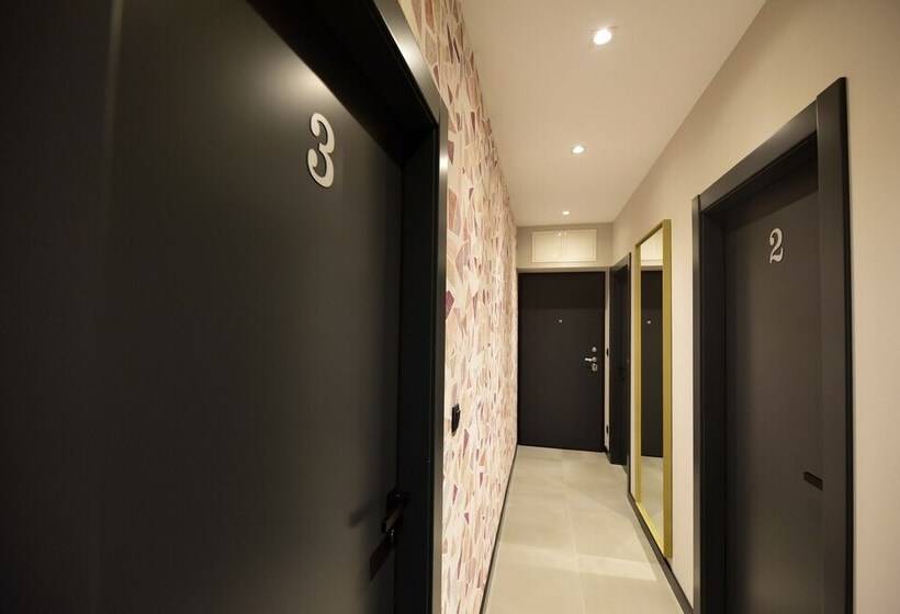 膳宿费 The Lion Rooms