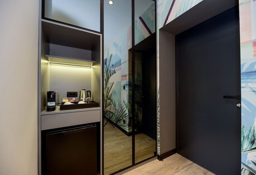 膳宿费 The Lion Rooms