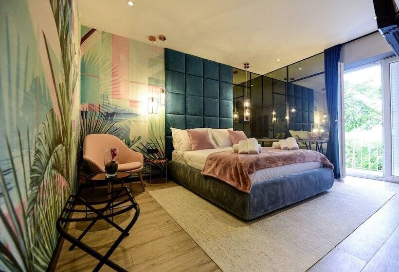 膳宿费 The Lion Rooms