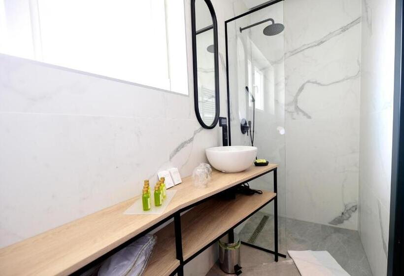 膳宿费 The Lion Rooms