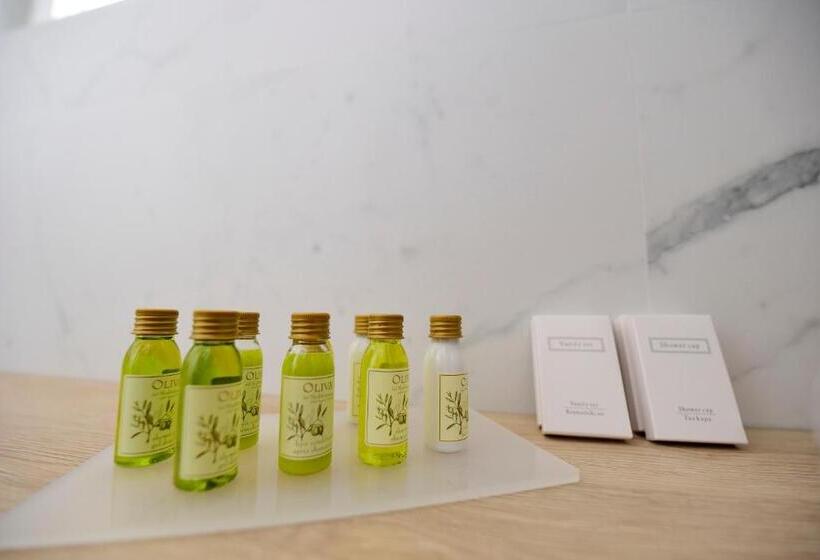 膳宿费 The Lion Rooms