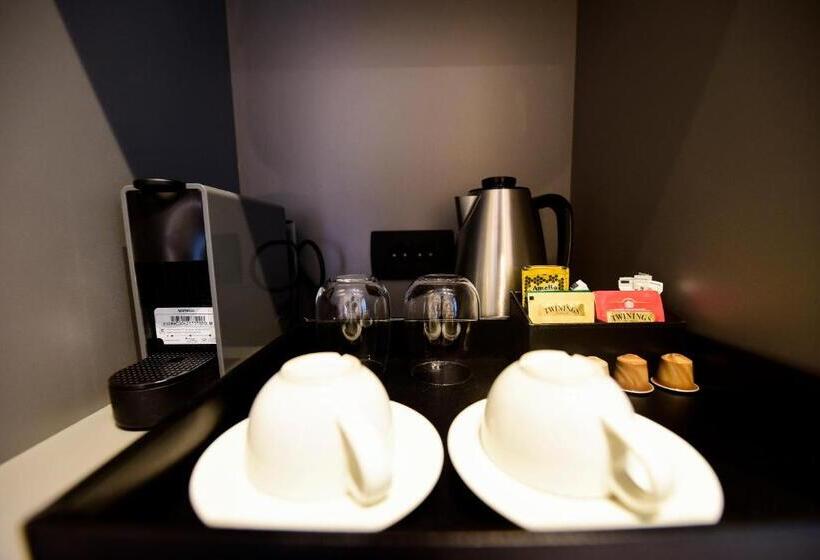 膳宿费 The Lion Rooms