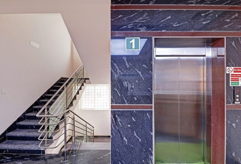 بنسيون Treebo Rj Residency