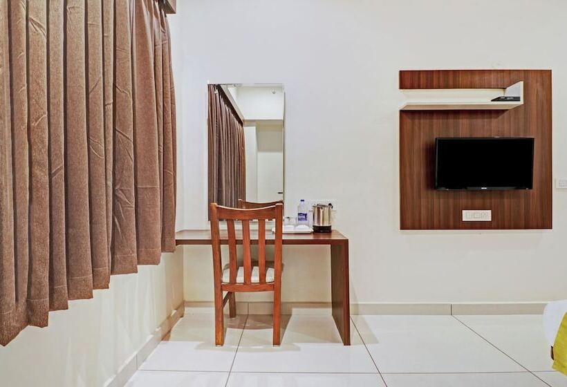 بنسيون Treebo Rj Residency