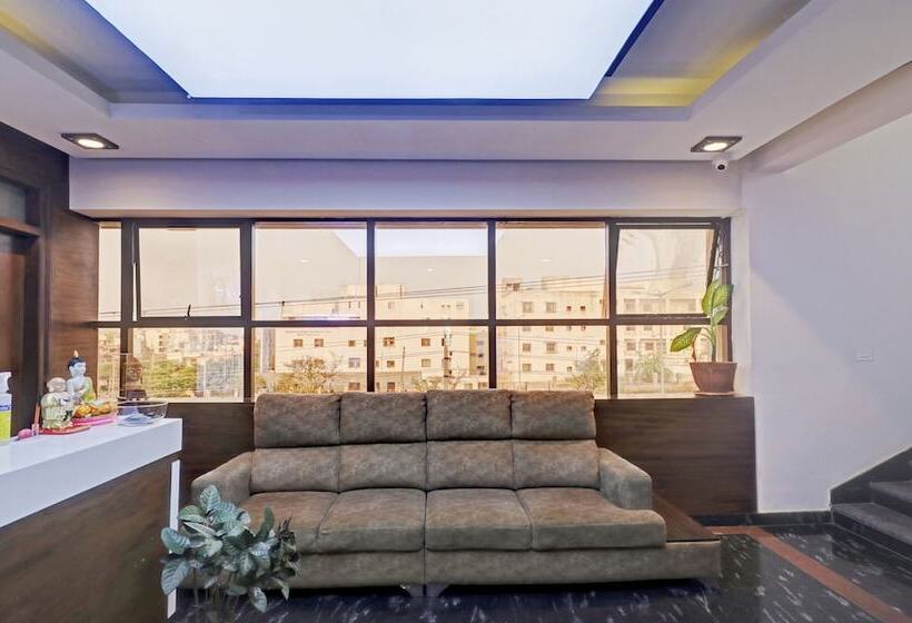 بنسيون Treebo Rj Residency