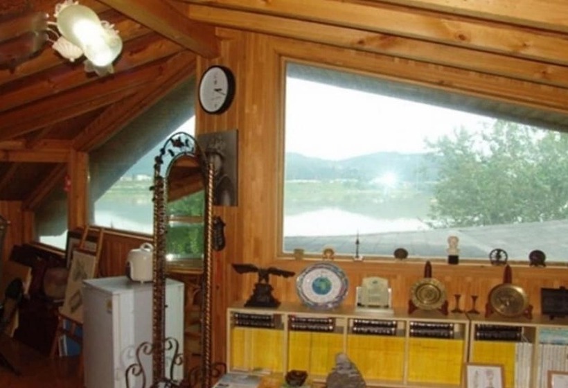 Pensão Yangpyeong Dalbichi Meomuneunjip