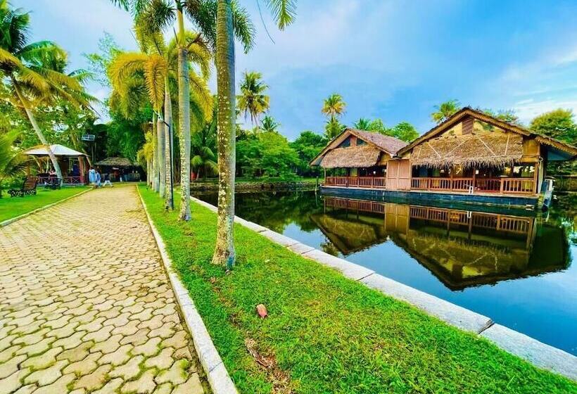 Plumeria Lake Resort & Spa