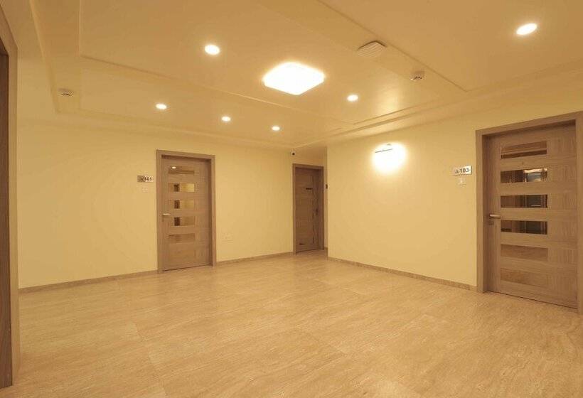 Pride Biznotel Gir Sasan