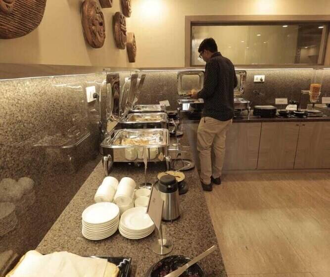 Pride Biznotel Gir Sasan