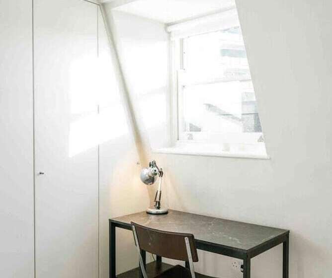 Резиденция Spacious & Modern 3brs House In Central London