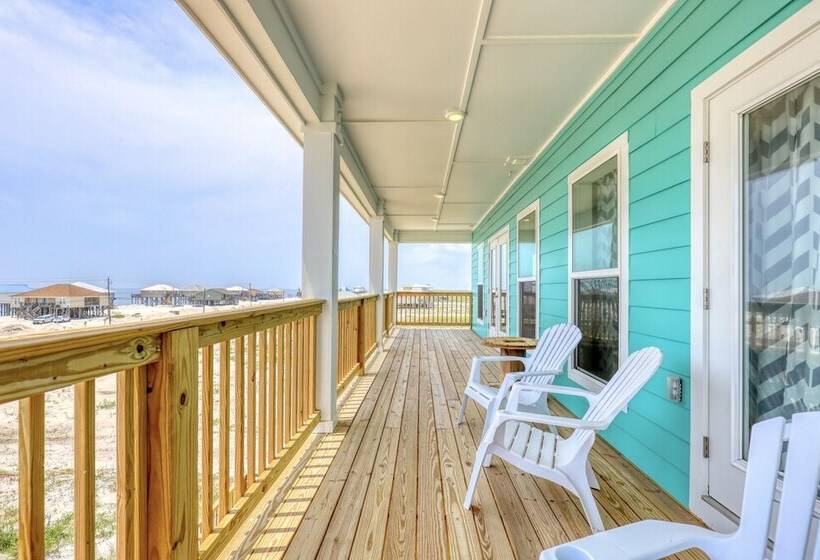 Salty Seahorse   Waterfront! Pet Friendly! Game Room, Pool Table, Beautiful Views   Room For The Who