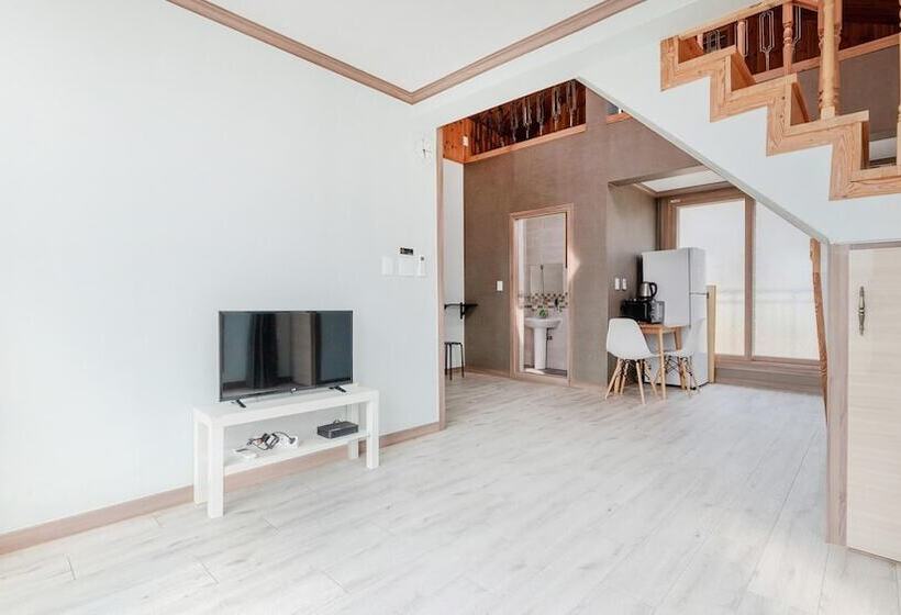 Samcheok Bongsuniunni Pension