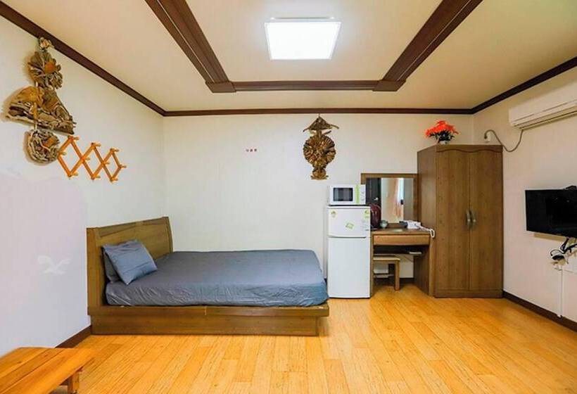 Samcheok Butnimne Pension