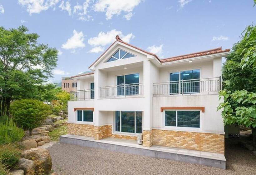 Sancheong Cheonrihyang Pension