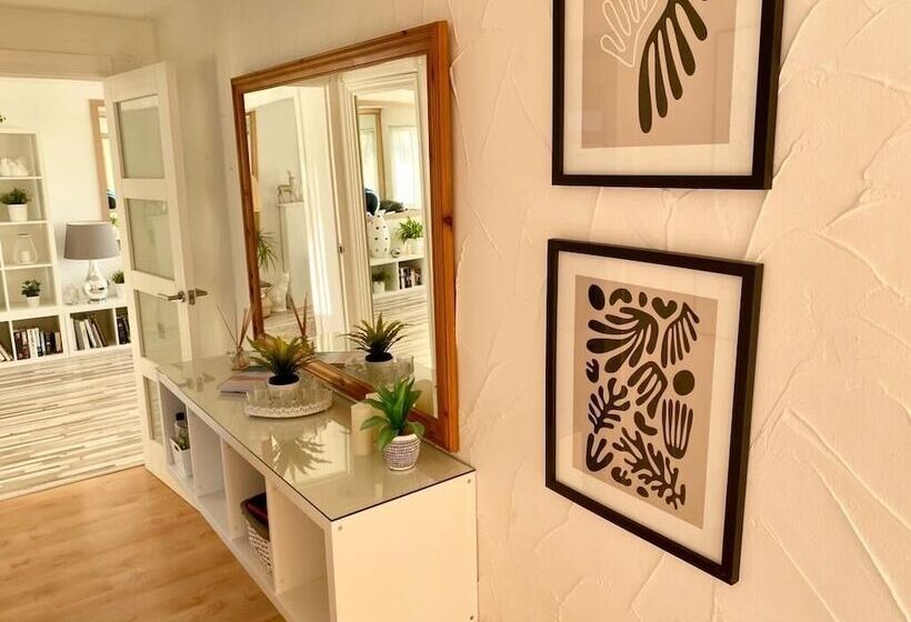 Seaview Cottage On The Island