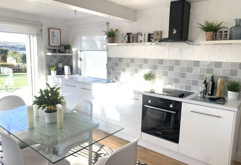 Seaview Cottage On The Island