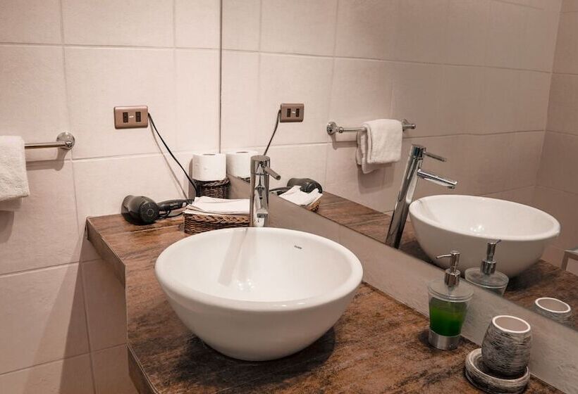 Sel Lodge Hotel Y Spa