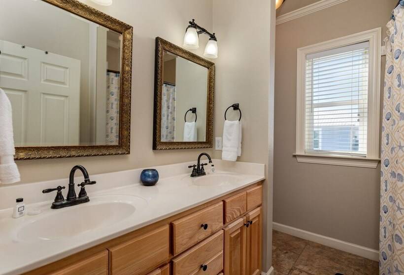 Sonny Side   Enjoy The Private And Personal Lot Space For More Family Beach Time. Unobstructed Views