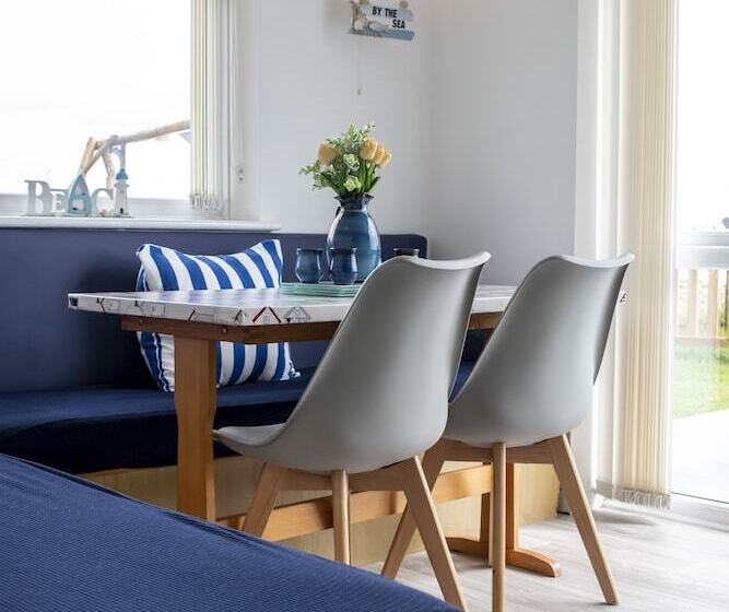 Stunning 3 Bed Cottage In Lowestoft