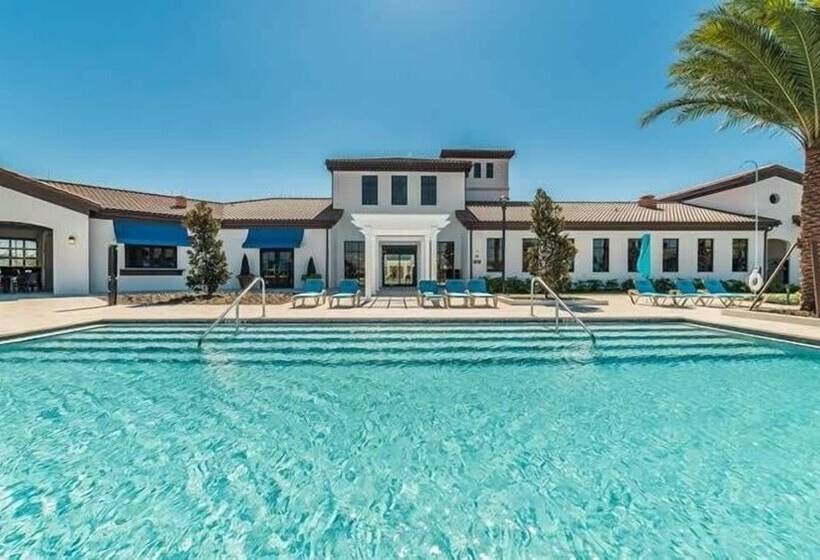 Stunning Modern Family Villa, Pool & Jacuzzi With Private View, Themed Bedrooms!