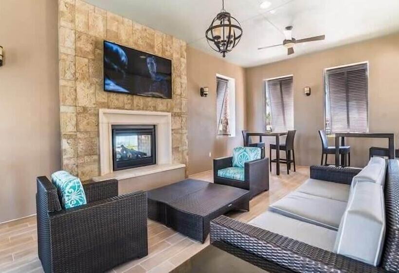 Stunning Modern Family Villa, Pool & Jacuzzi With Private View, Themed Bedrooms!