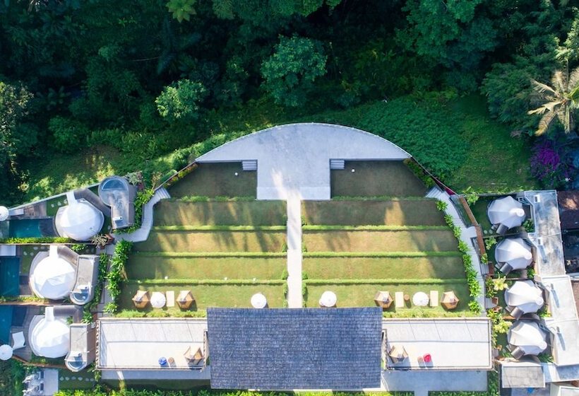 Triyana Resort And Glamping