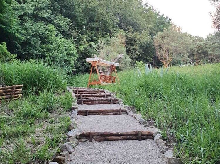 Unique Countryside Loft Room, Near Naples