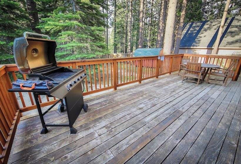 Whispering Pines Cabin   Family And Pet Friendly Abode