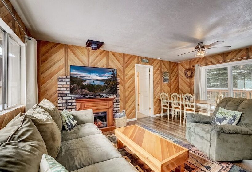 Whispering Pines Cabin   Family And Pet Friendly Abode