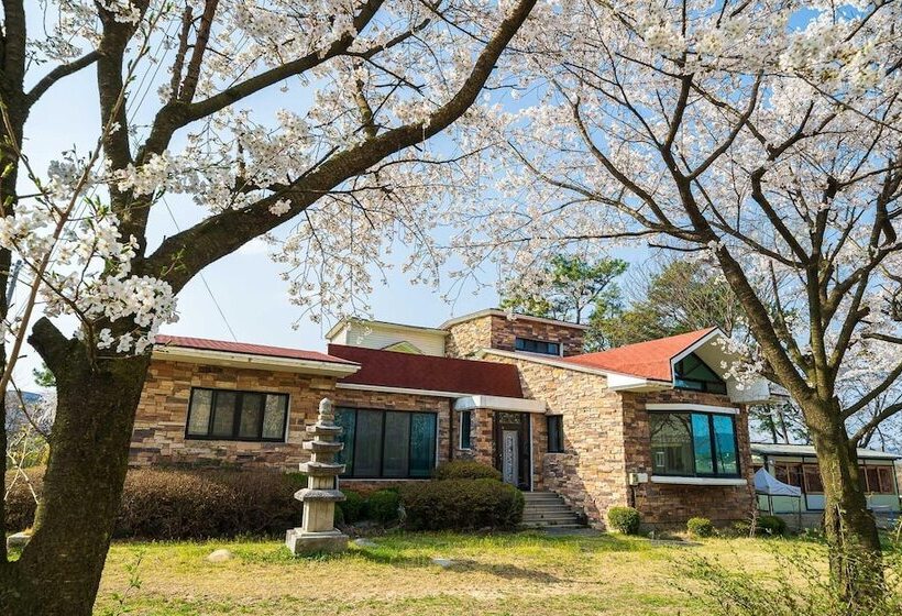 Yeoju Riverview Motel