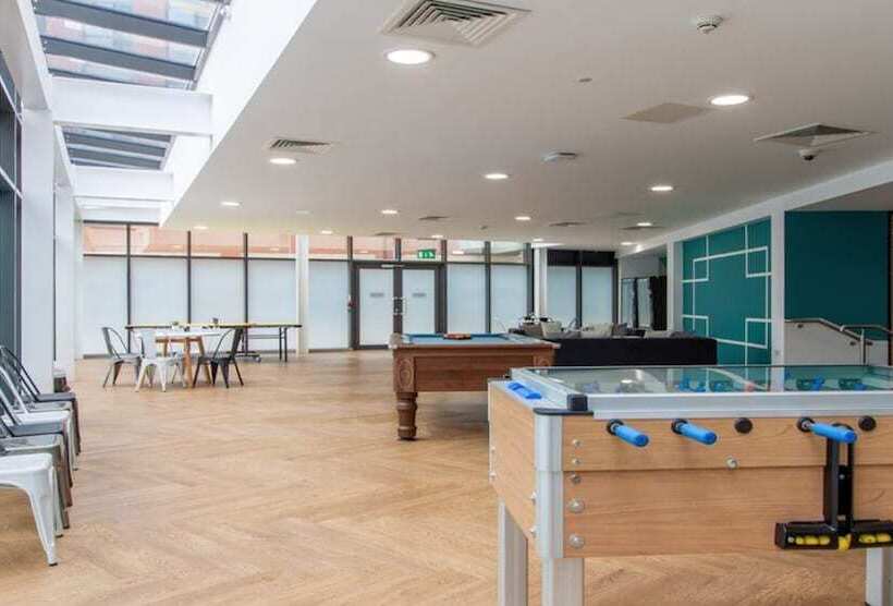 Общежитие Rooms & Studios Students Only Coventry