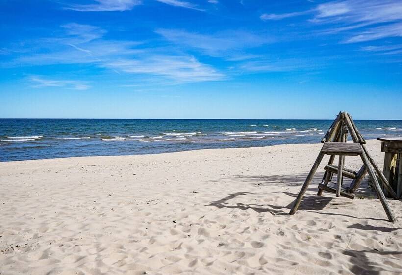 Beach Club Of Oscoda Cottages