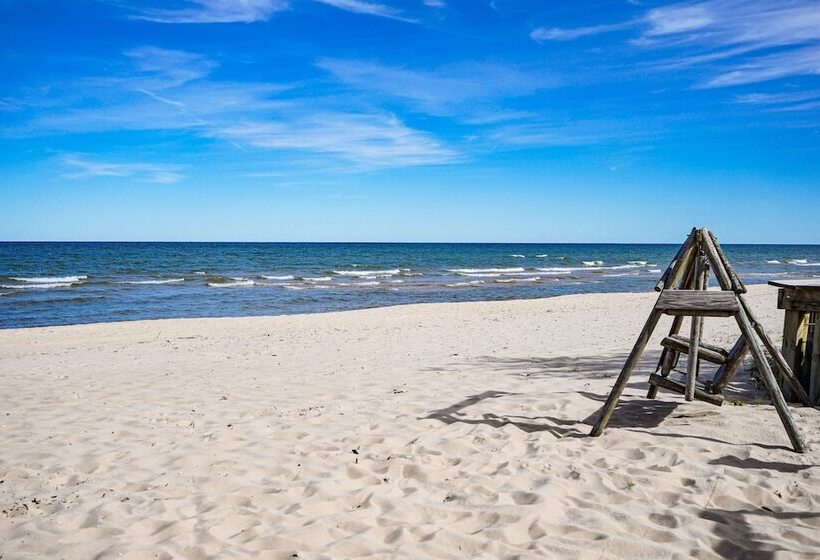 Beach Club Of Oscoda Cottages