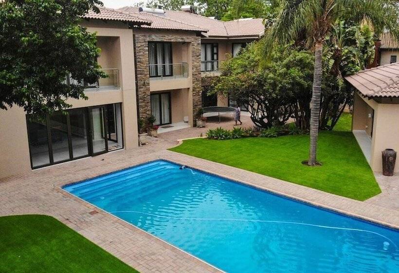 צימר Letsatsing Lodge