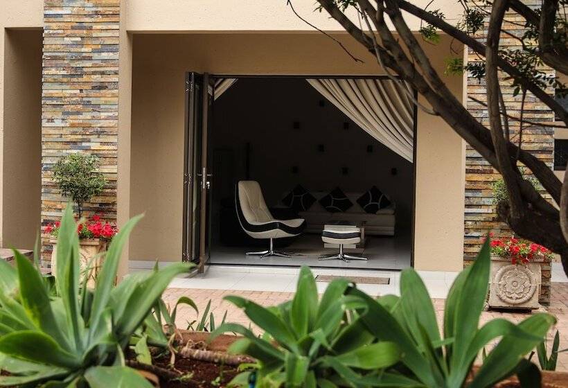 צימר Letsatsing Lodge