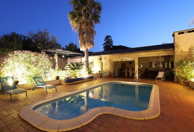مبيت وإفطار Maison Dix