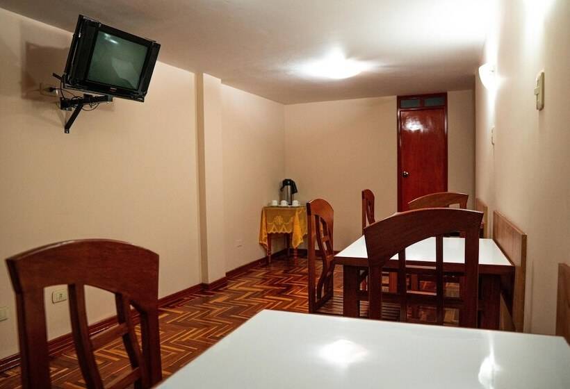 تختخواب و صبحانه Posada Real Desaguadero