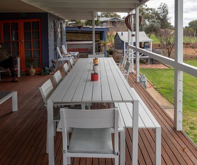 민박 Riverview House Younghusband