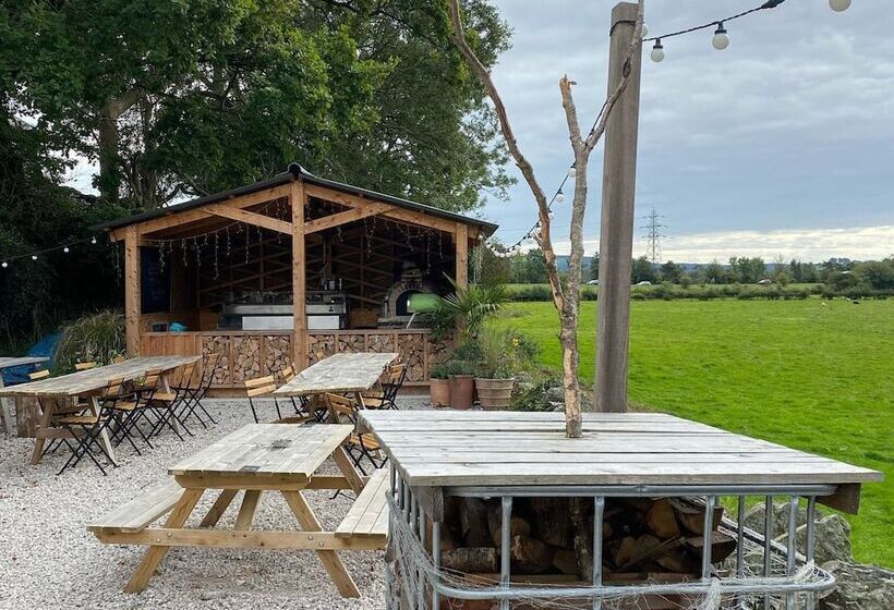 مبيت وإفطار The Derby Arms Witherslack