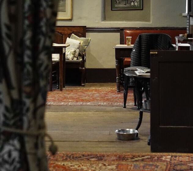 مبيت وإفطار The Derby Arms Witherslack