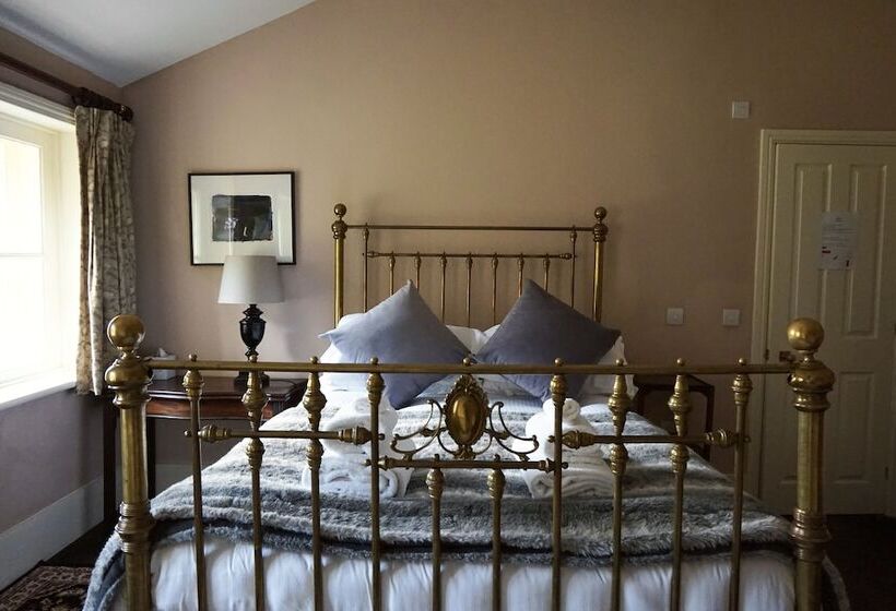 مبيت وإفطار The Derby Arms Witherslack