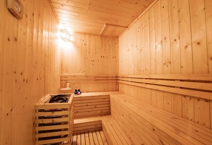 Canary Gold Hotel Quy Nhơn