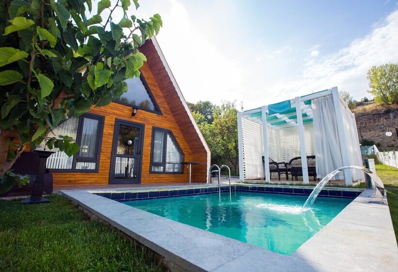 فندق çeli̇k Resort