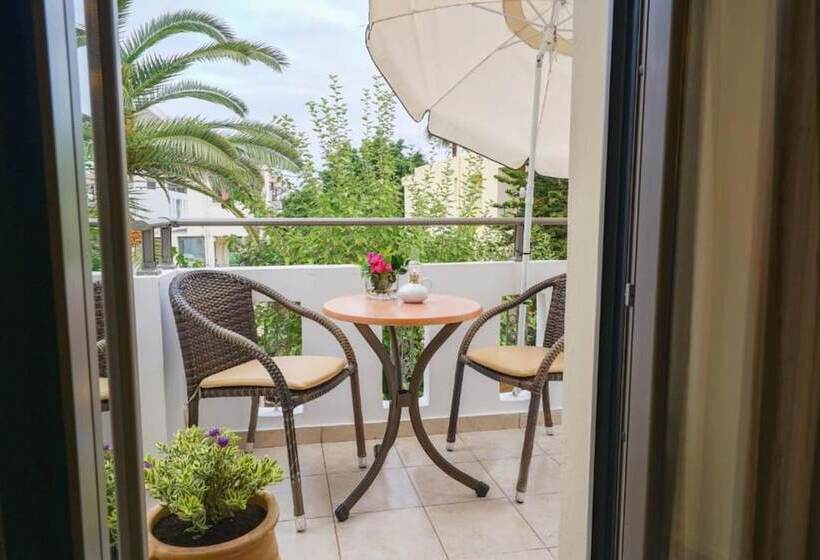 Flamingos Hotel Apartments