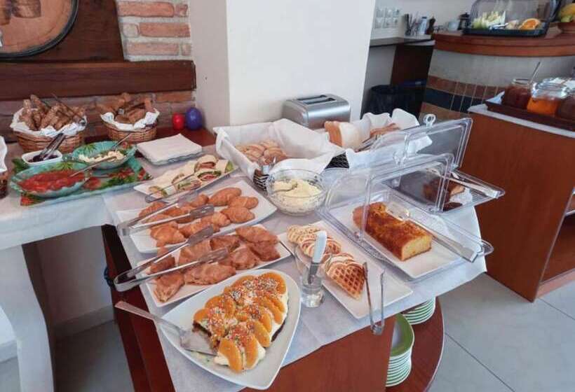 Flamingos Hotel Apartments